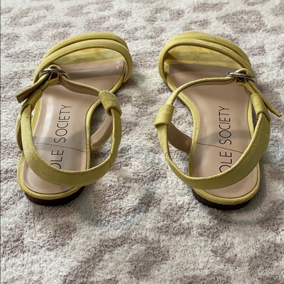 Sole Society Malie Sandal in Pale Yellow - Picture 4 of 5